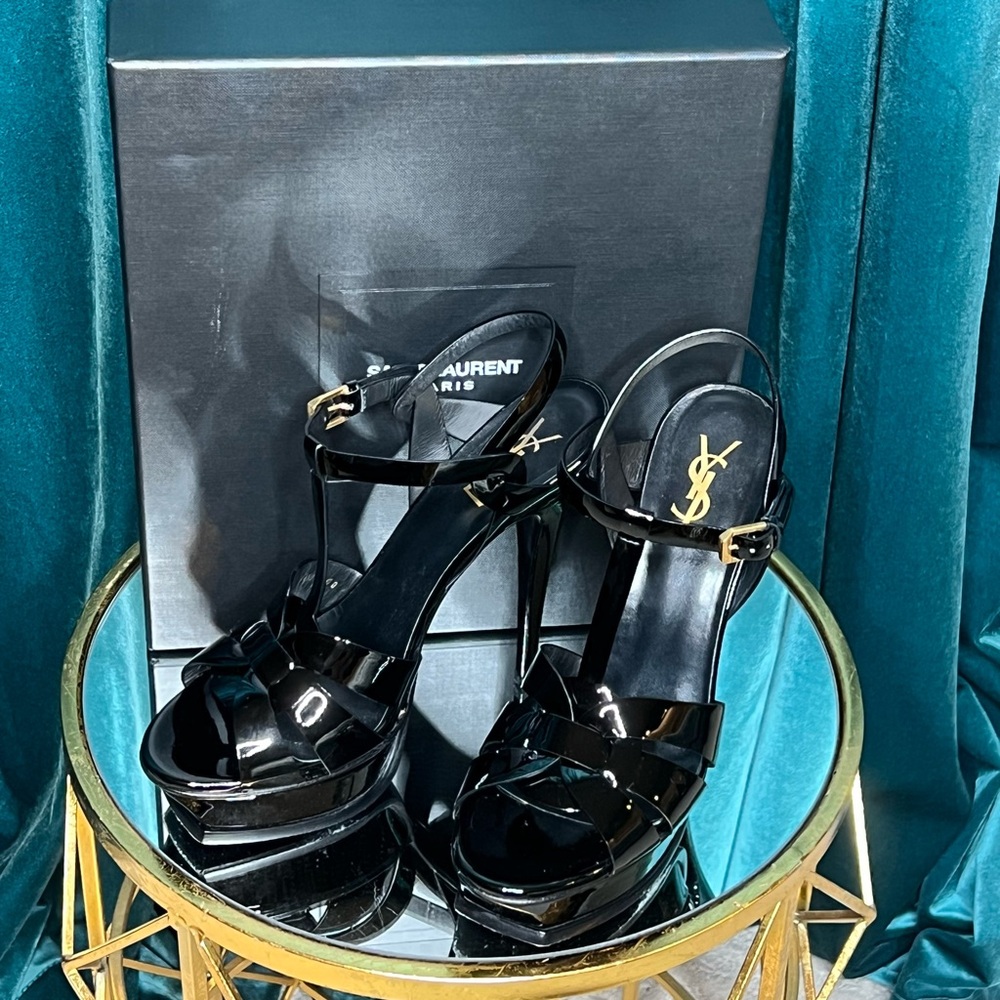 Yves Saint Laurent Black Patent Heels